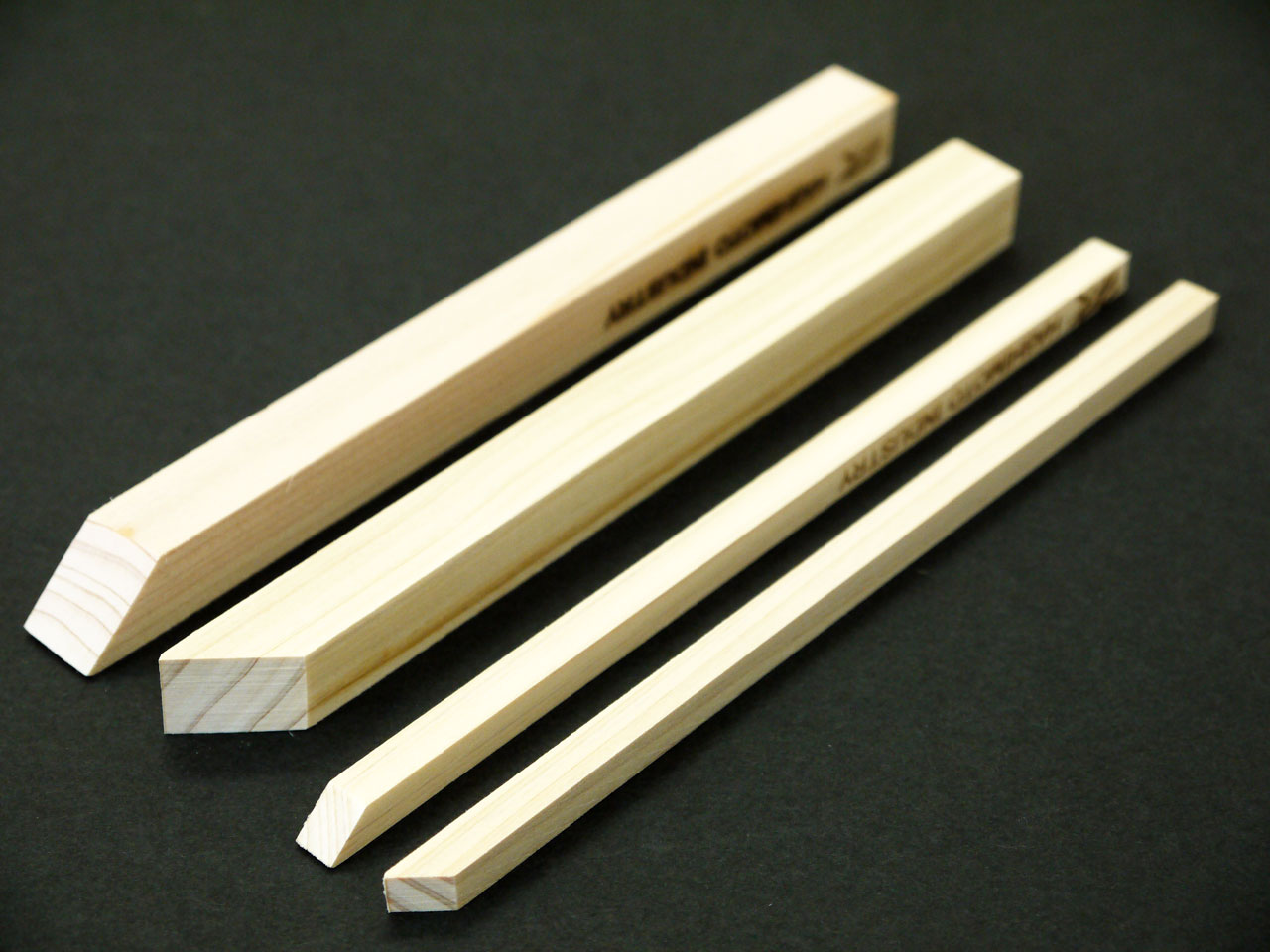 ペーパースティック プラスチック金型の磨き（研磨）・鏡面磨き・溶接なら株式会社橋本工業